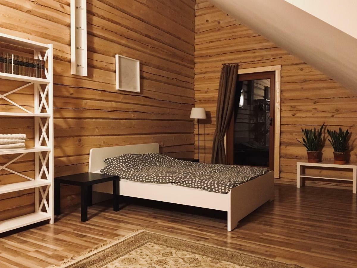 In A Scandinavian Style House Alloggio in famiglia